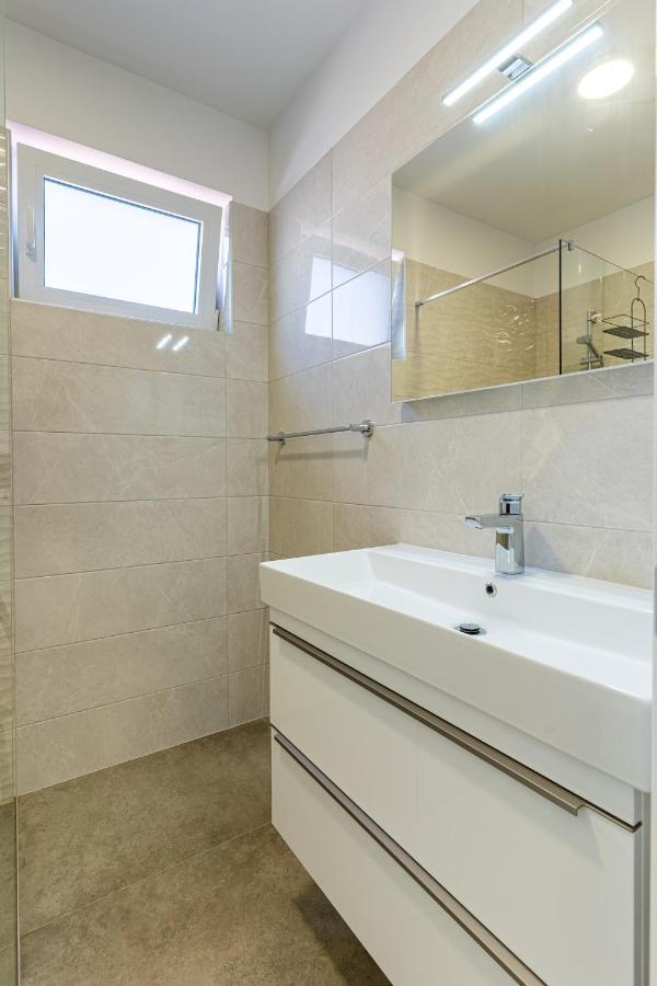 Best Sea View Apartment Cres Dış mekan fotoğraf